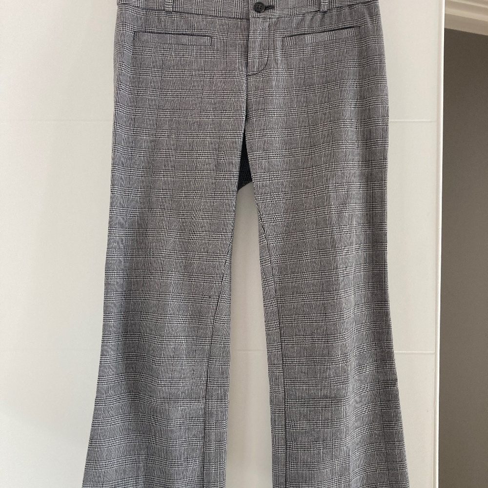Anthropologie Essential cropped flare